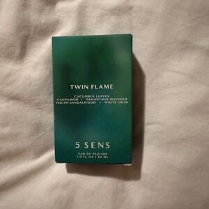 5 sens Twin Flame